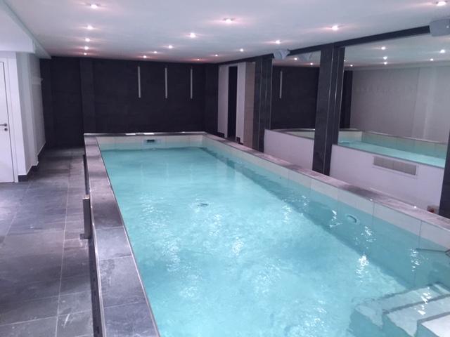 Pose de carrelage piscine Auch intérieure.