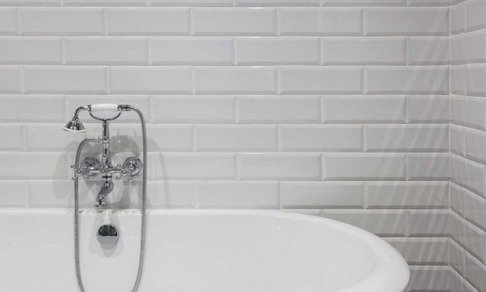Rénovation de salle de bain à Auch, pose de carrelage.