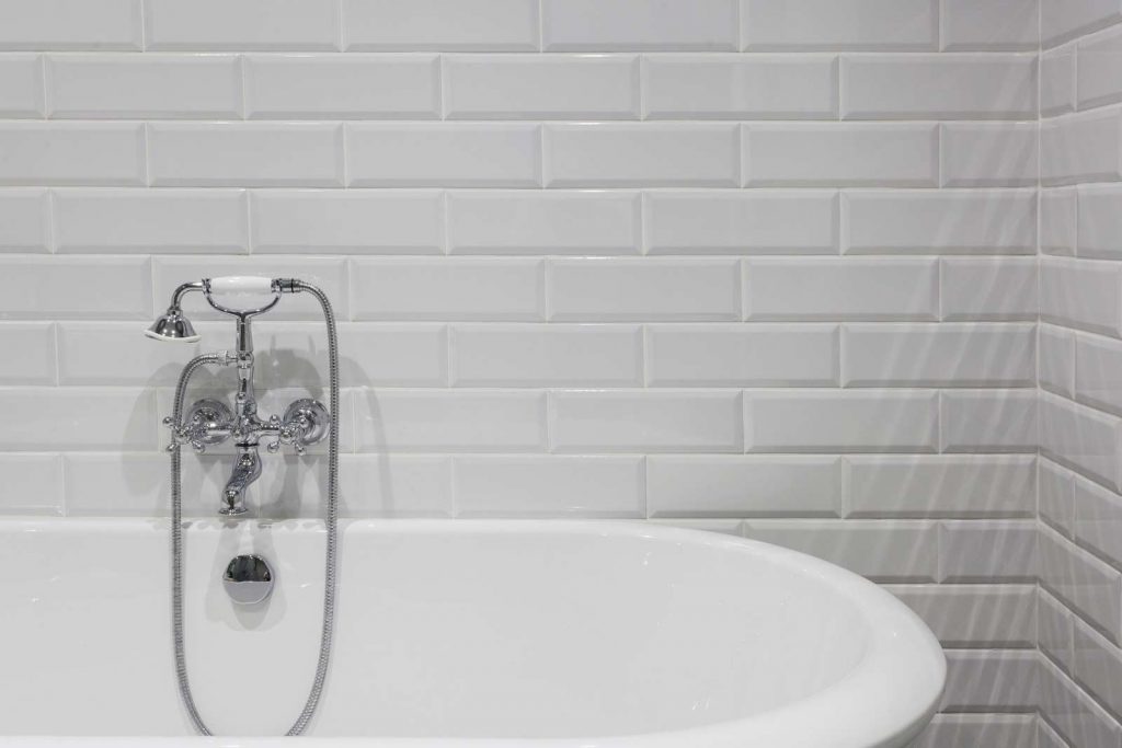 Rénovation de salle de bain à Auch, pose de carrelage.